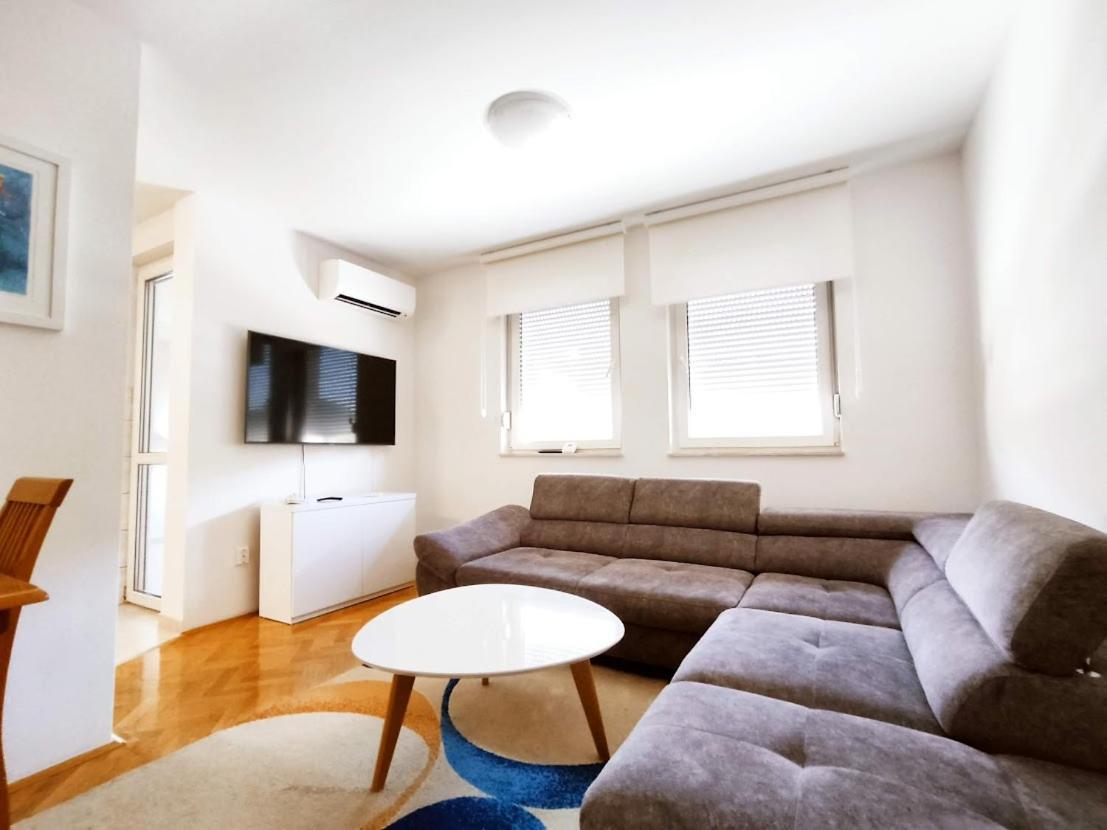 "Idea" Room With Free Parking Split Bagian luar foto